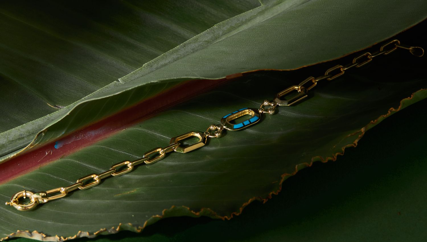 Mavi Renk ve Topçuk Detaylı Zincir Bileklik