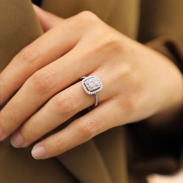 Pırlanta Kadın Baget Kesim Yüzük