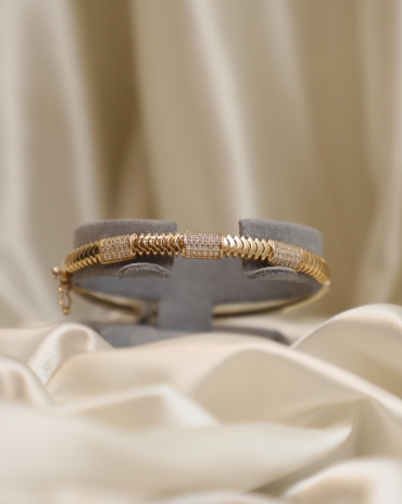 Taşlı Twist Kelepçe