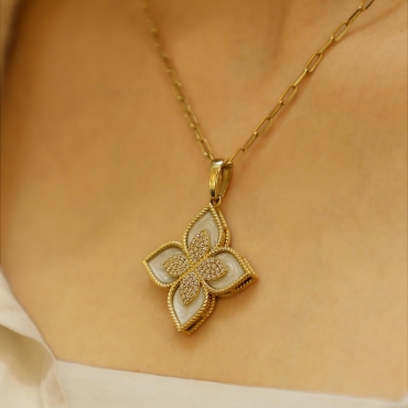 Beyaz Sedefli Yonca Kolye Ucu