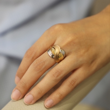 Üç Renk Casy Yüzük